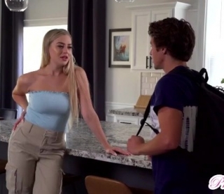 Beleélvezett a mostoha nővérébe